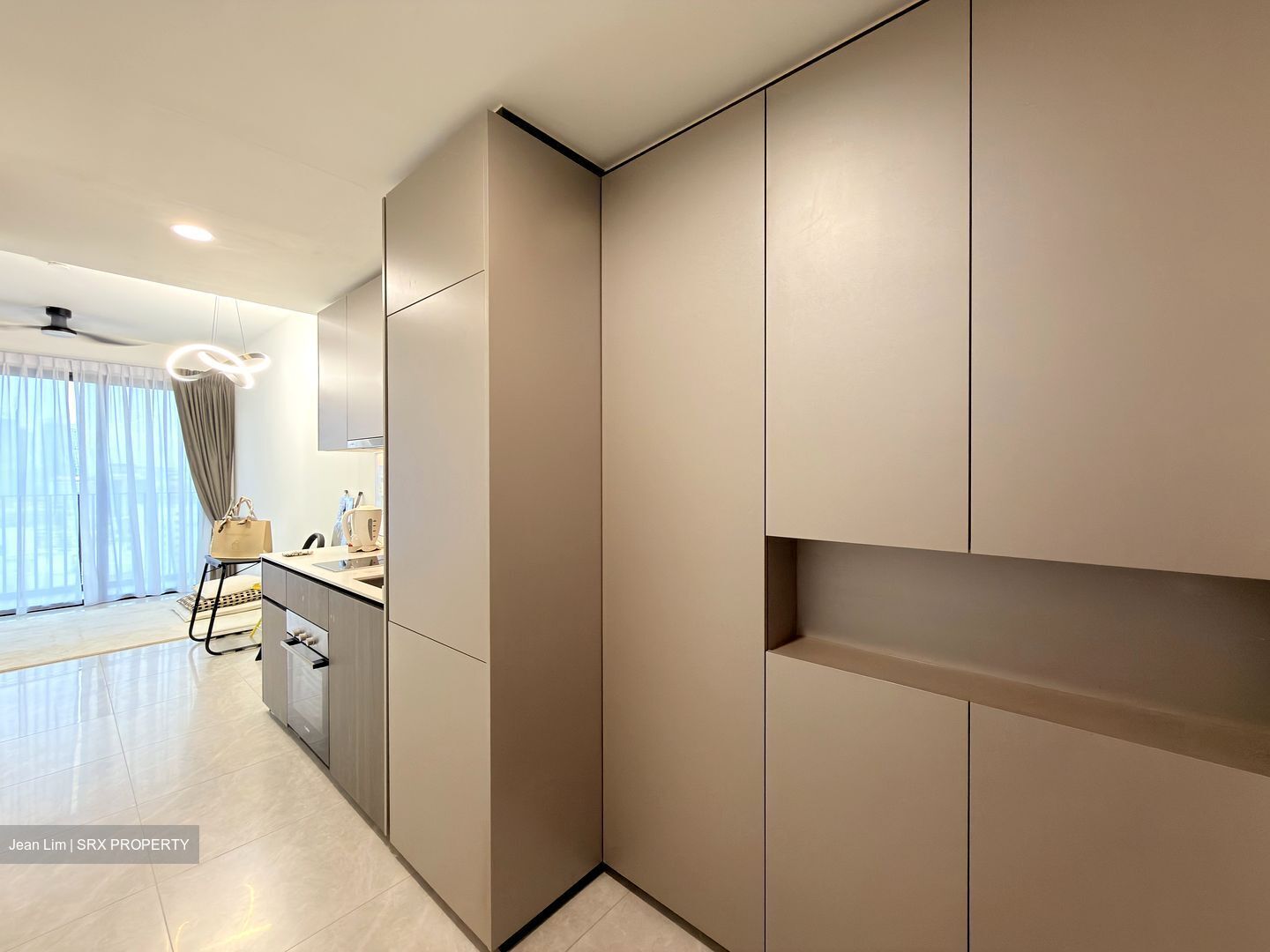 Piccadilly Grand (D8), Apartment #567977851